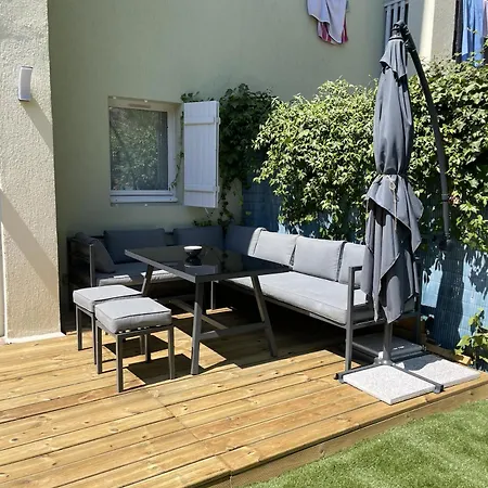 Avec Piscine Jardin Sur Apartment